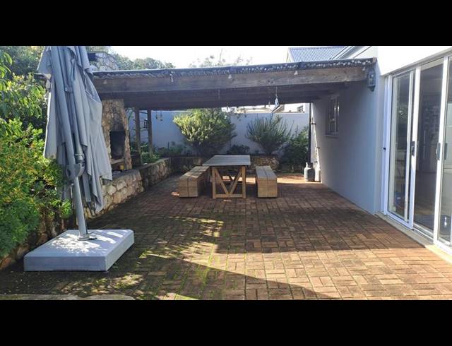 4 BEDROOM HOUSE FOR SALE IN STILBAAI-WES